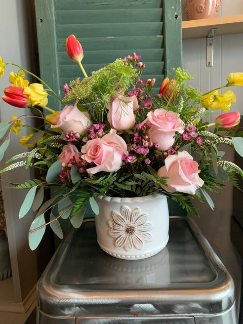 What is the most popular spring bulb bloom?