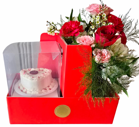 Sweetheart Cake and Blooms